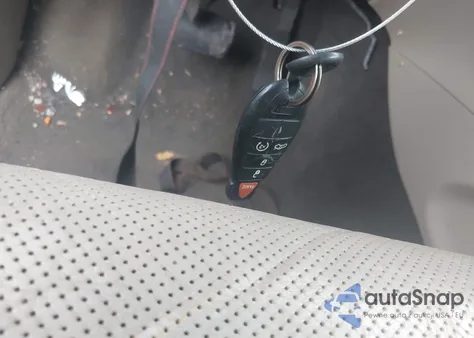 2012 Jeep Grand Cherokee Overland из США, поврежденный, VIN 1C4RJECT6CC215375